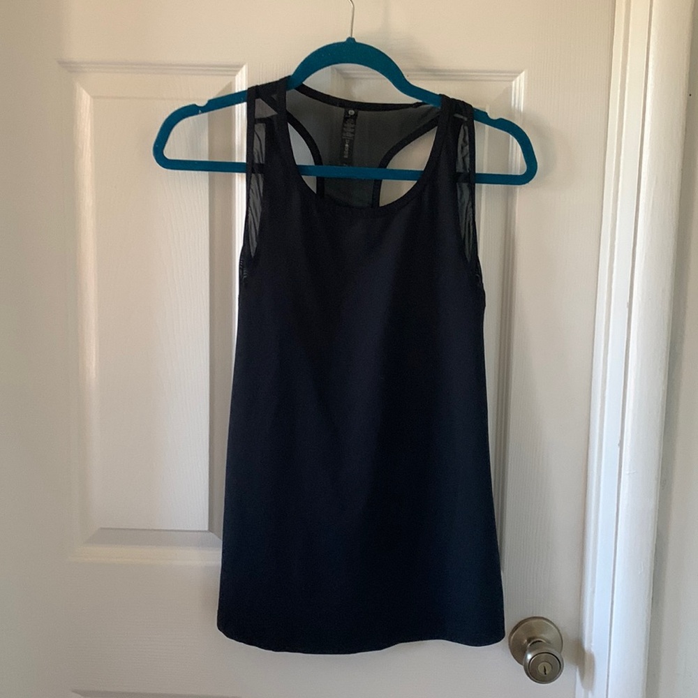 Black sports tank